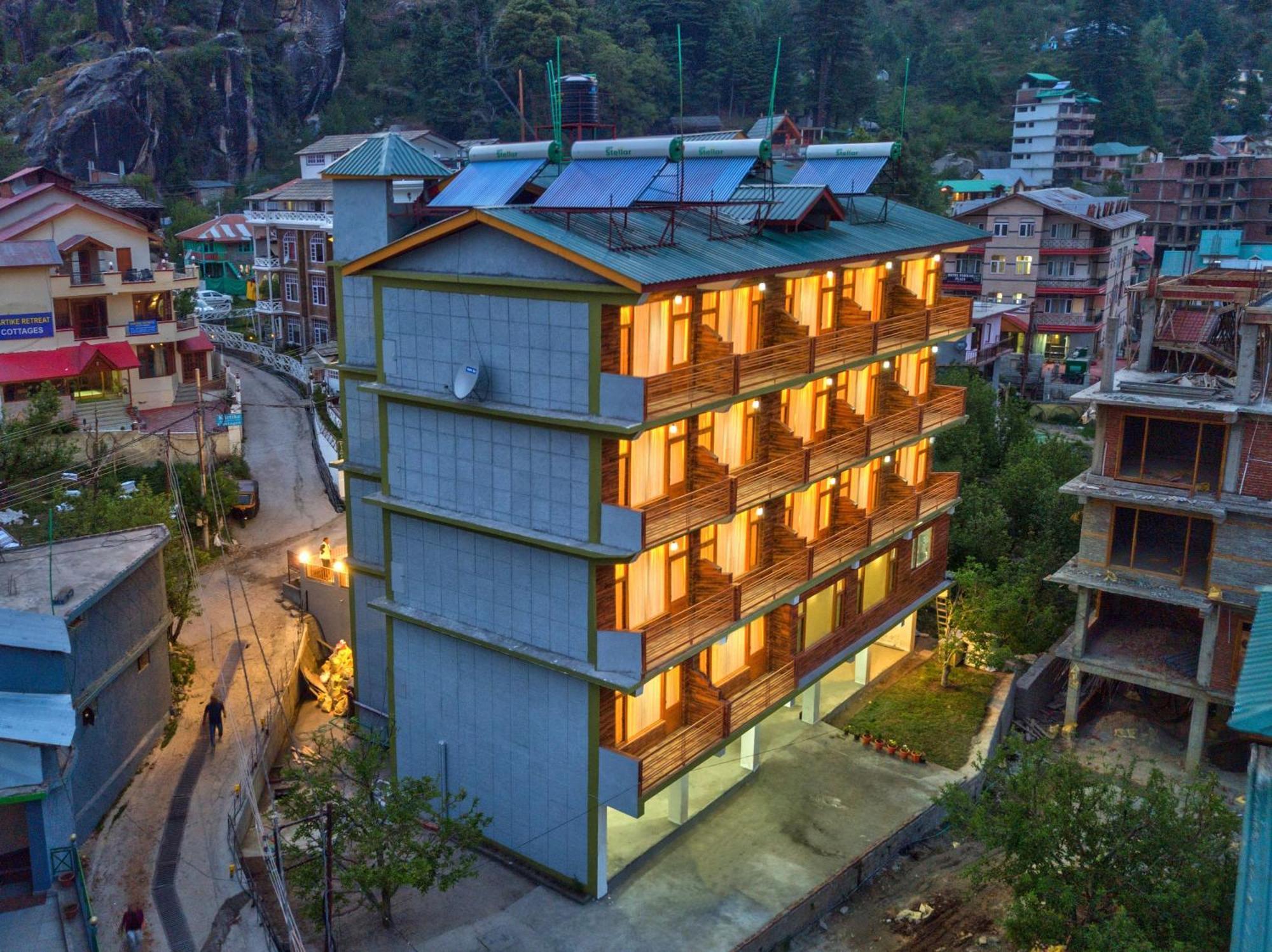 Swastik Grand Manali Hotel Exterior photo